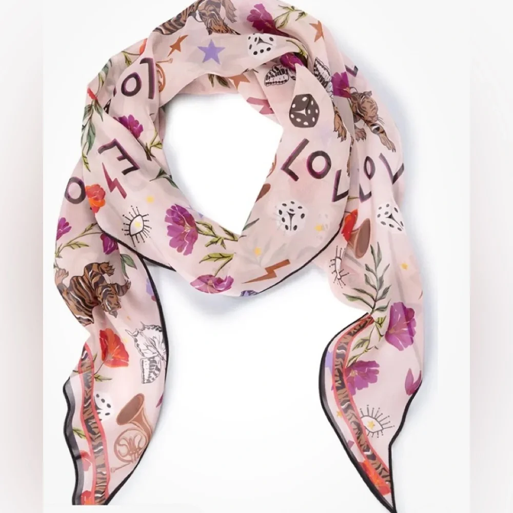 CABI J’Adore silk scarf NEW #4594 Fall 23 - Picture 1 of 1